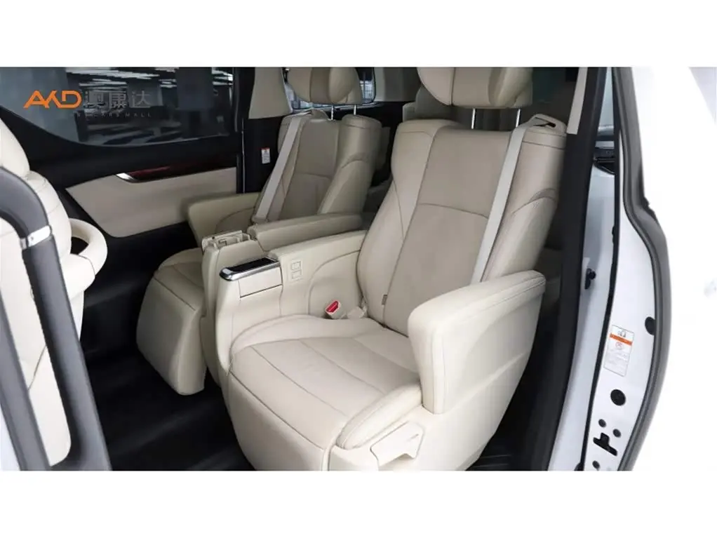 Toyota Alphard 2015 — Photo 7/11