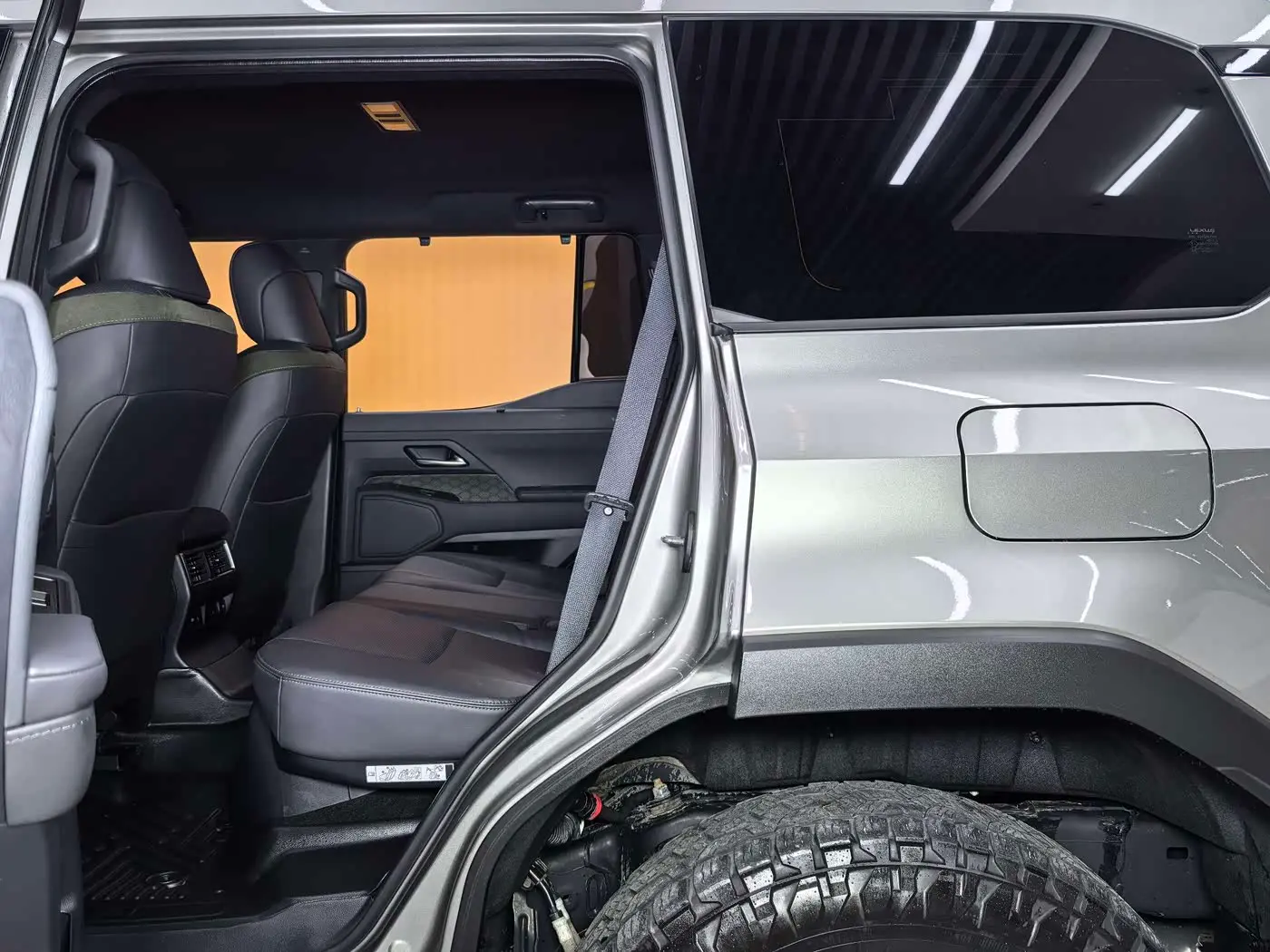Lexus GX 2024 — Şəkil 10/20