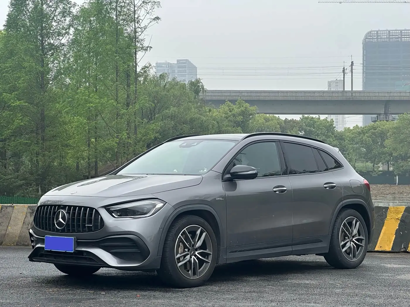 Mercedes-Benz GLA AMG 2021 — Фото 1/19