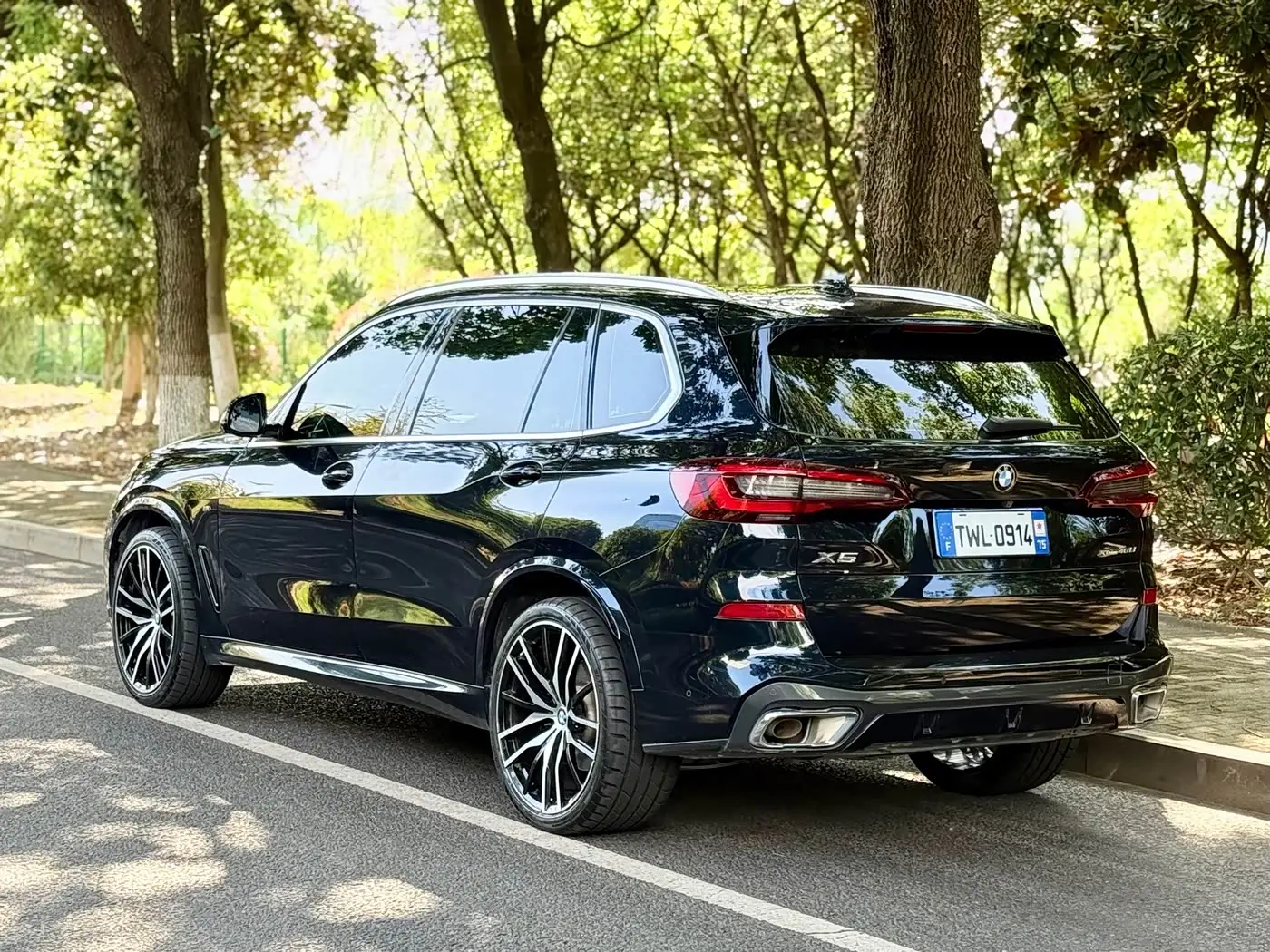 BMW X5 2023 — Photo 12/17