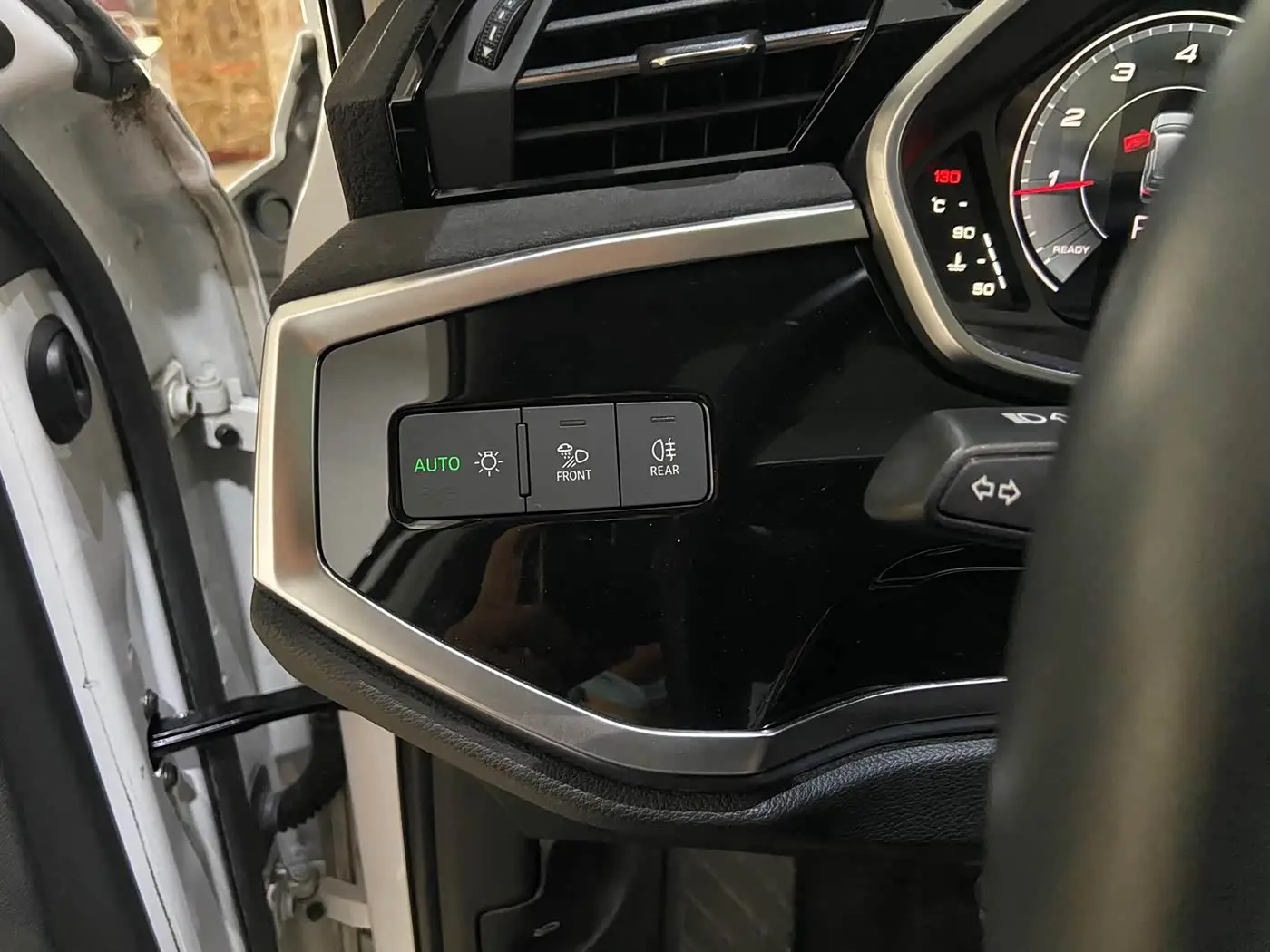 Audi Q3 2023 — Şəkil 19/20