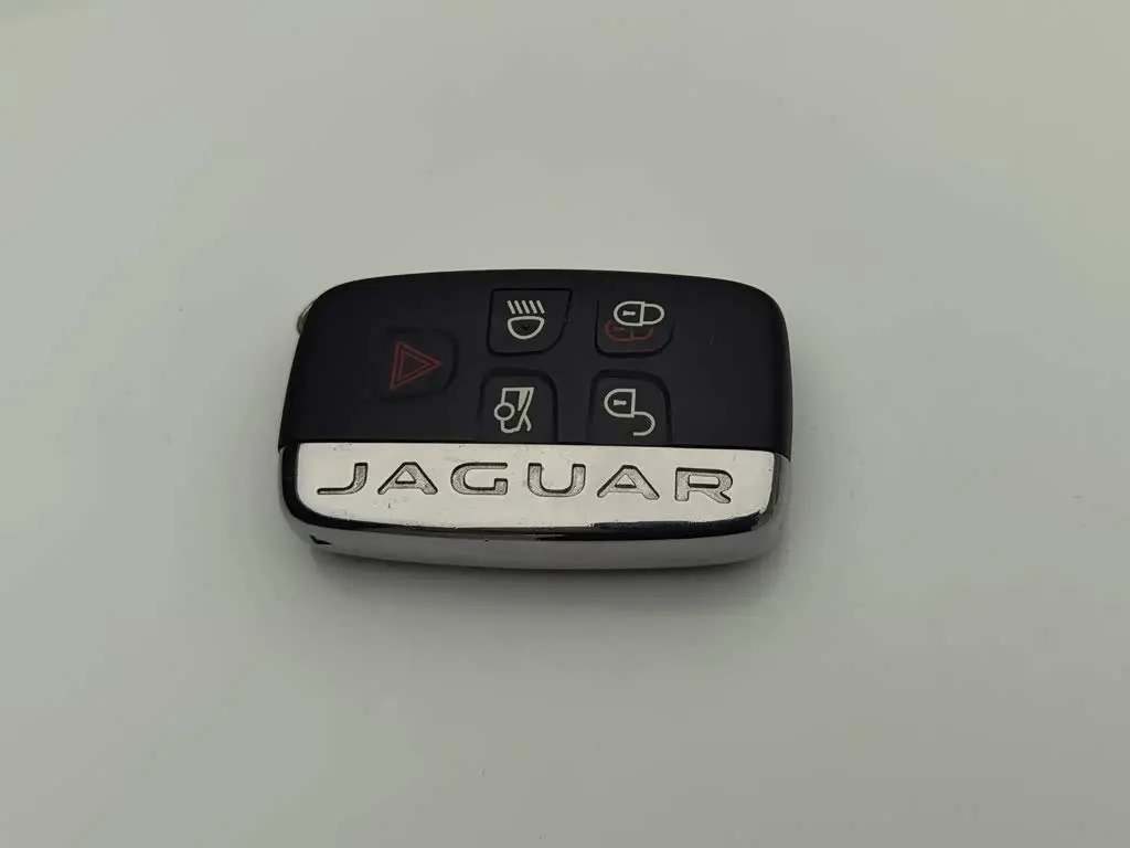 Jaguar XJ 2019 — Photo 19/20