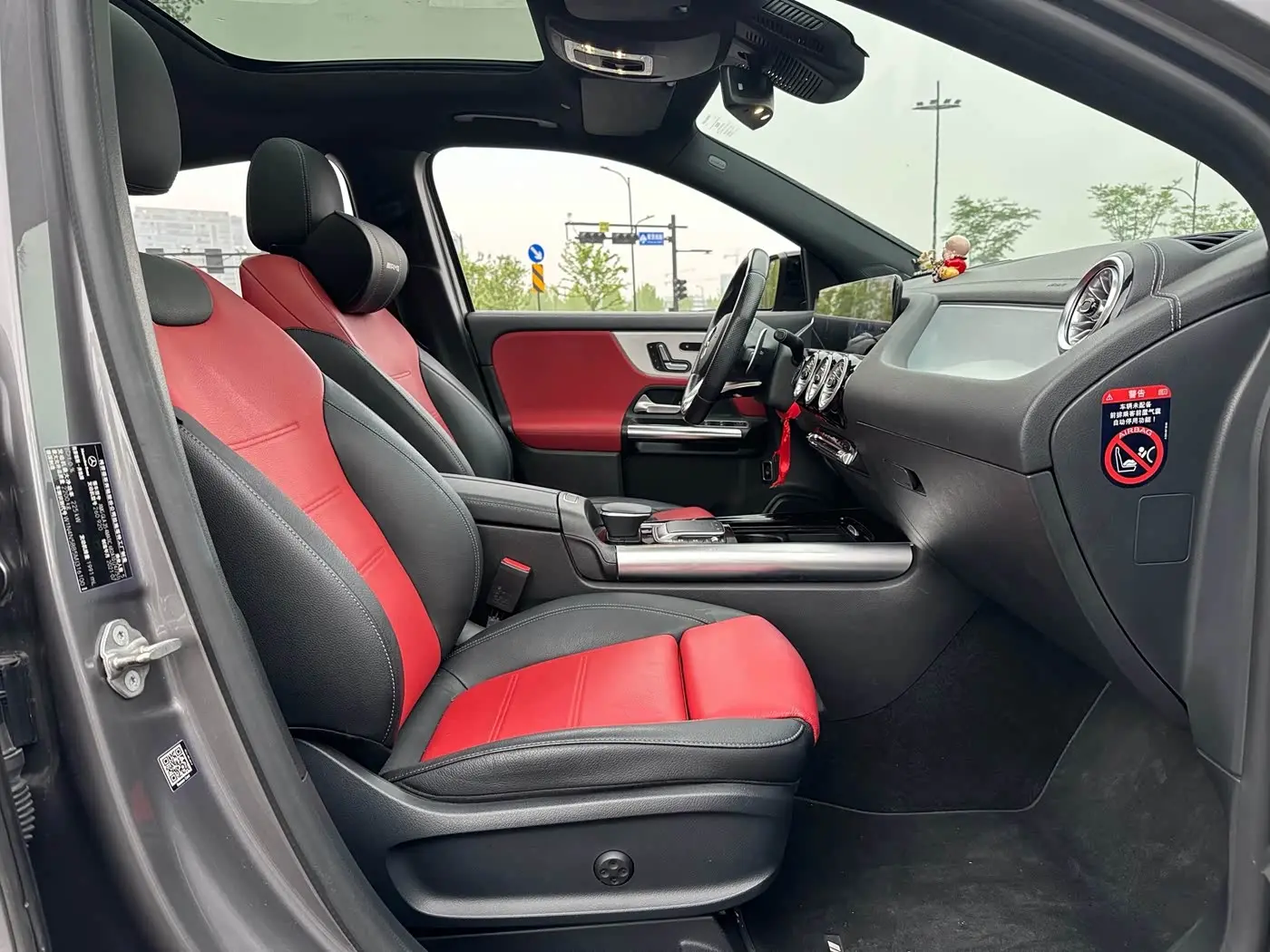 Mercedes-Benz GLA AMG 2021 — Фото 11/19