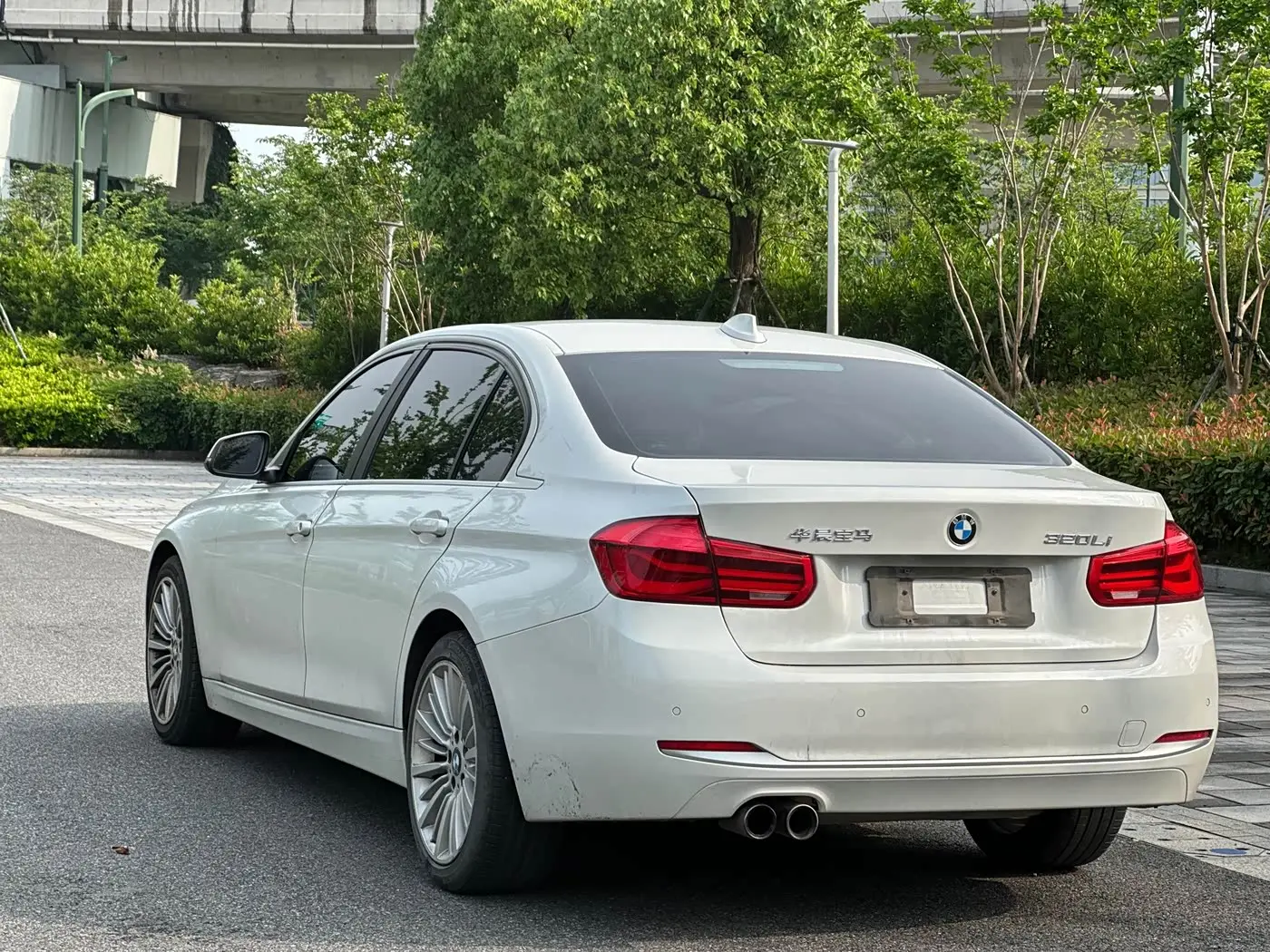 BMW 3 Series 2018 — Фото 4/16