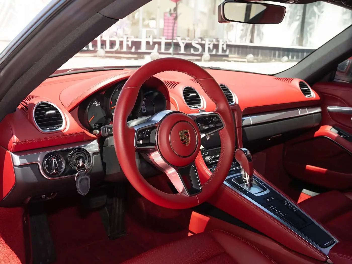 Porsche 718 2021 — Photo 10/14