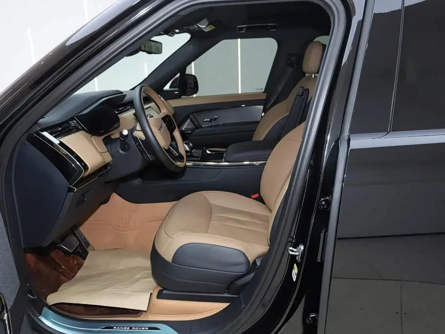 Land Rover Range Rover Sport 2025 — Фото 17/20
