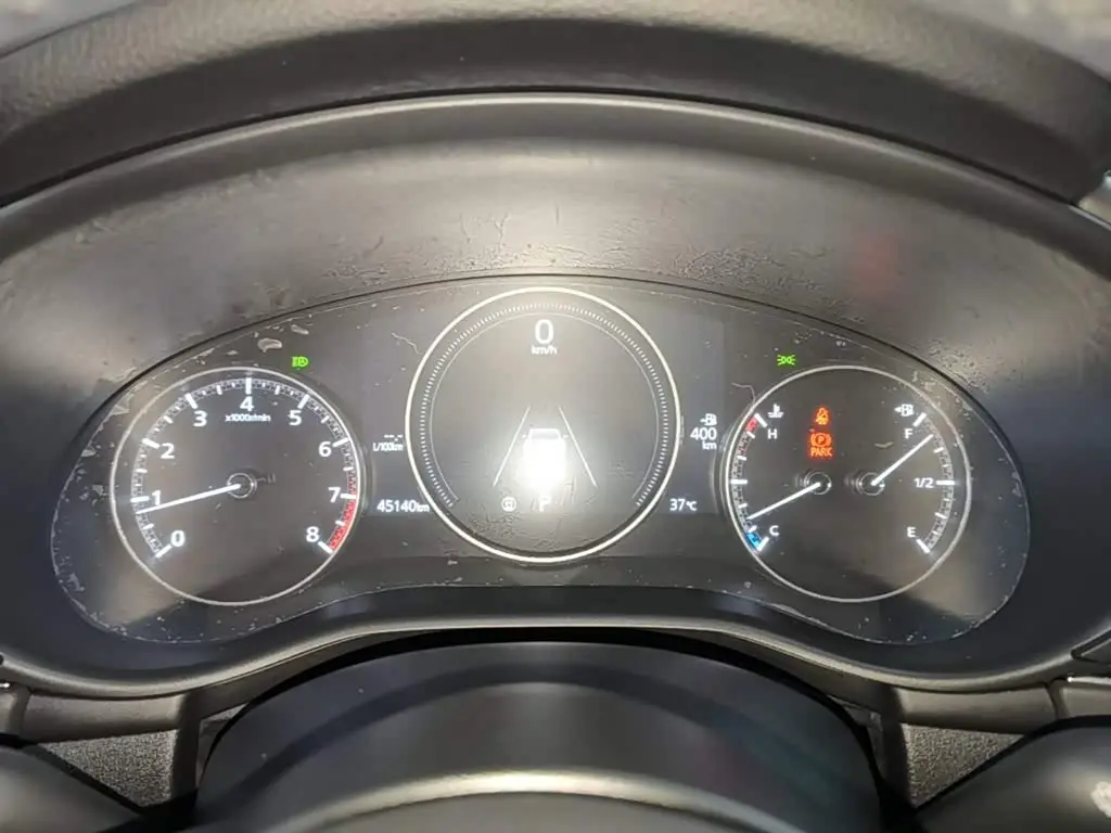 Mazda Mazda3 Axela 2023 — Photo 8/20