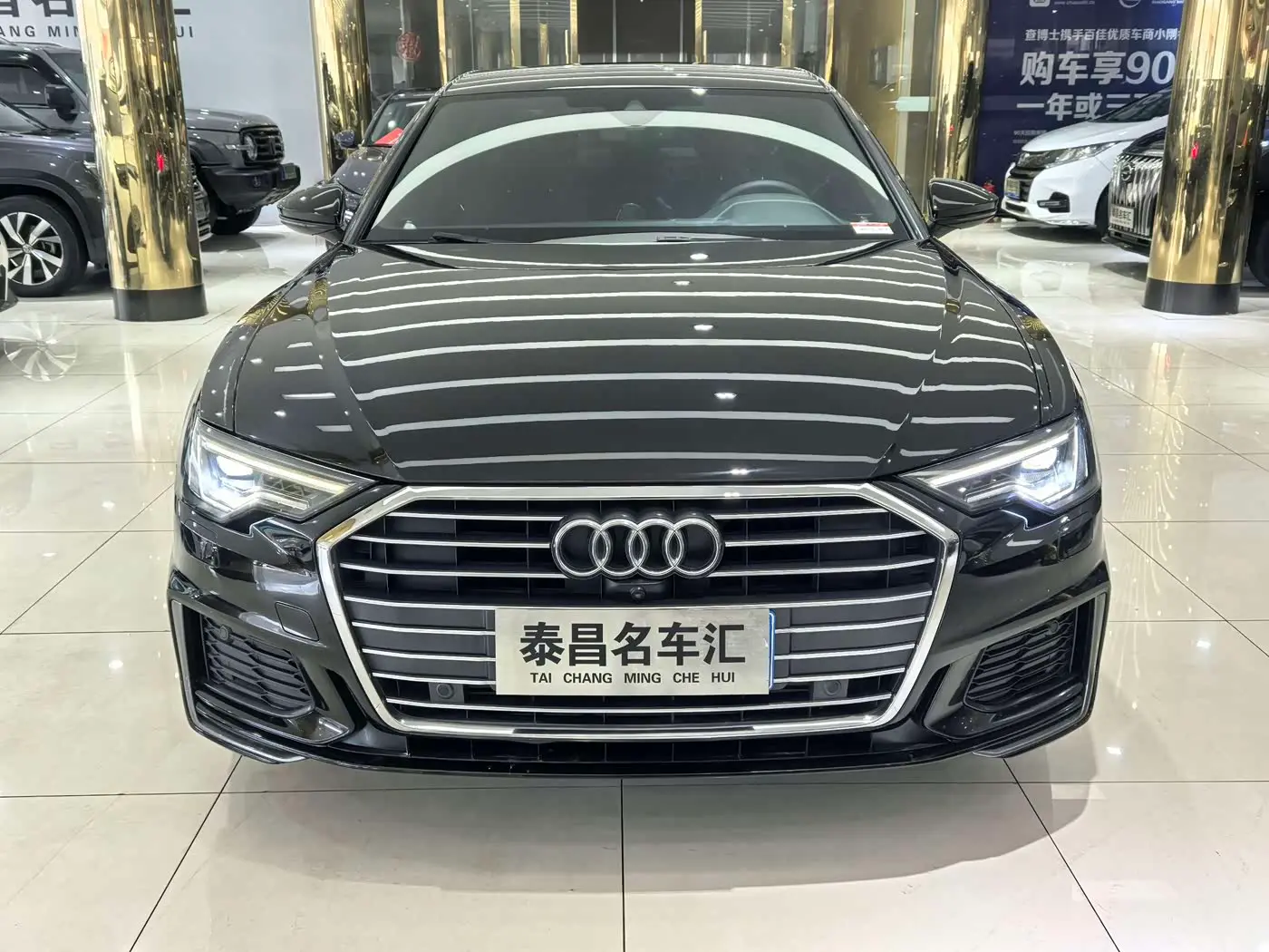 Audi A6L 2021 — Photo 2/15