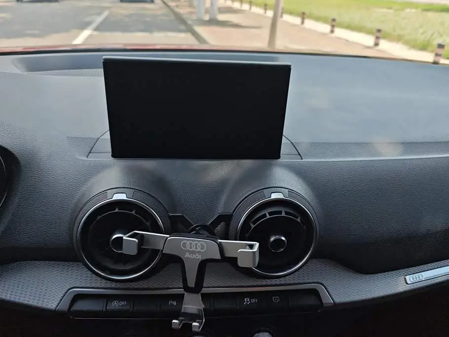 Audi Q2L 2021 — Photo 13/16
