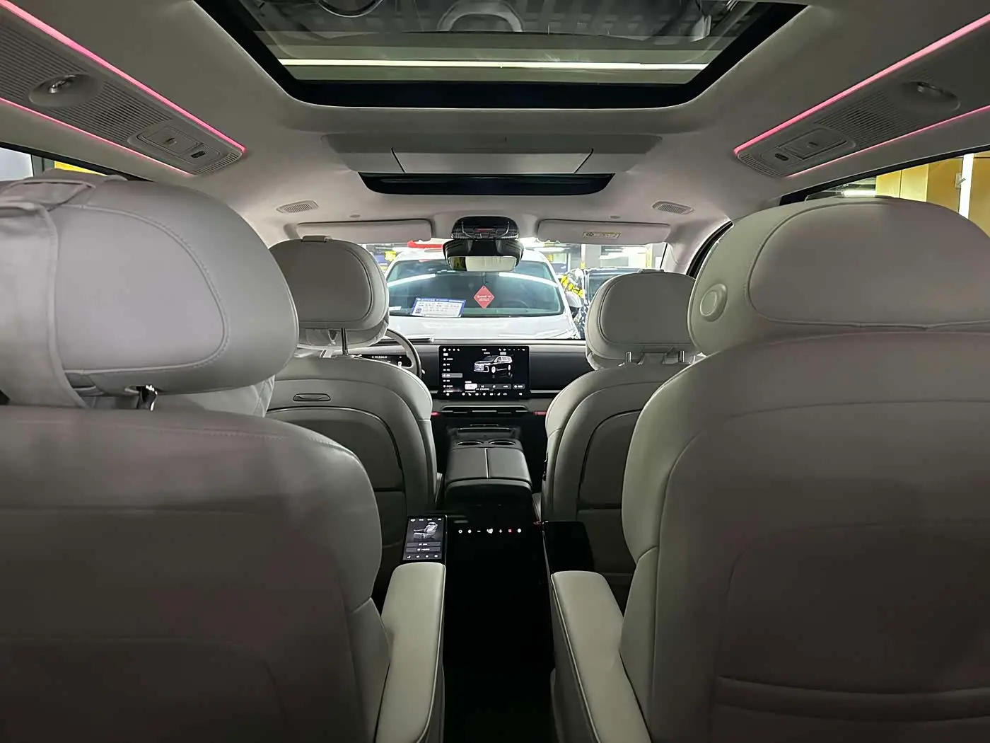 Voyah Auto Voyah Dreamer 2025 — Photo 4/9
