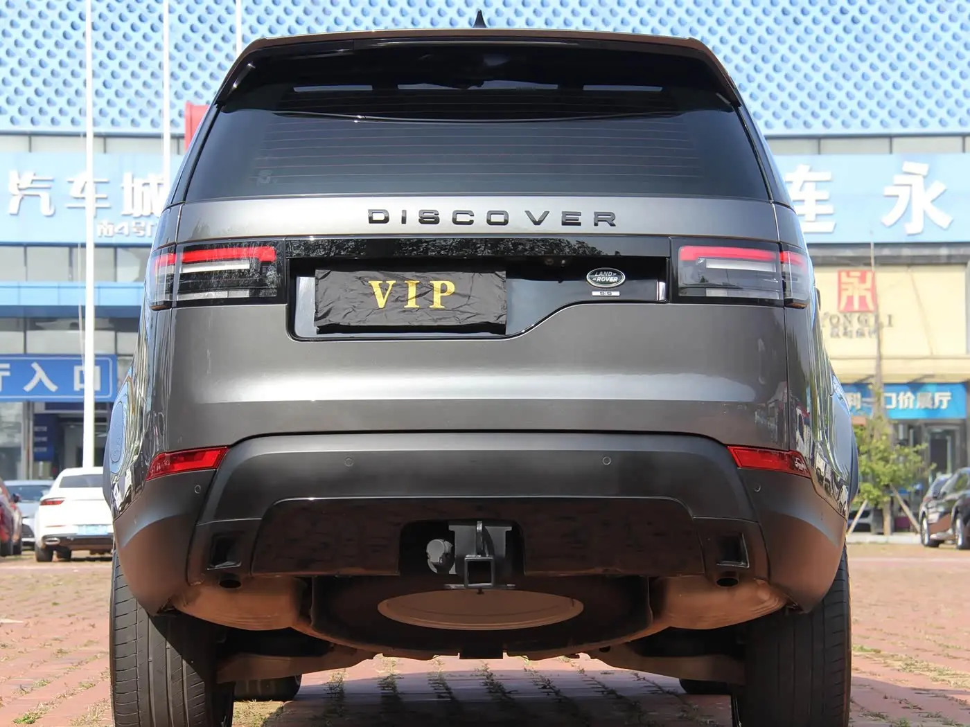 Land Rover Discovery 2019 — Фото 5/20