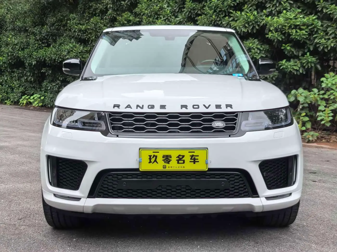 Land Rover Range Rover Sport 2017 — ფოტო 2/19