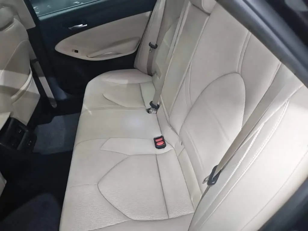 Toyota Avalon 2020 — Photo 17/20