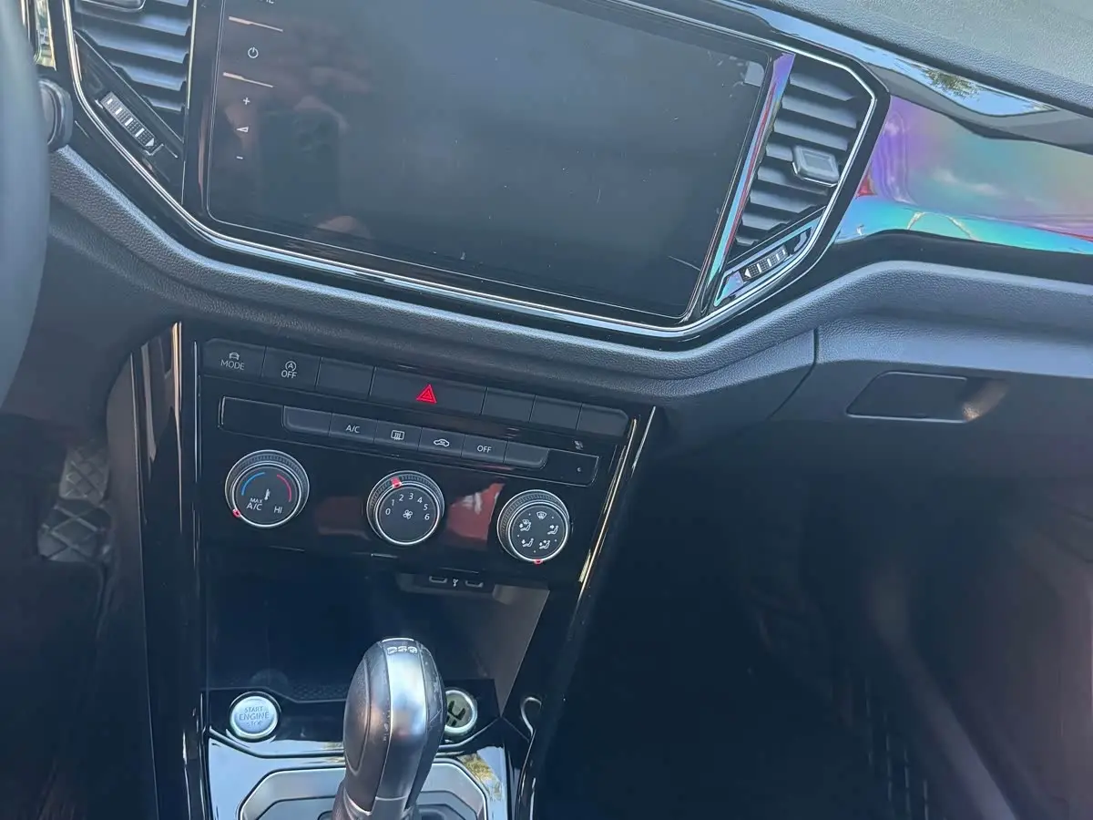 Volkswagen T-ROC 2022 — Photo 6/16