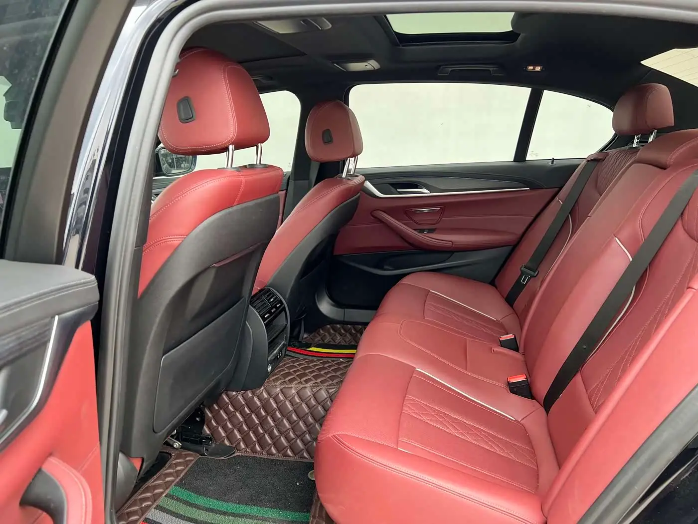 BMW 5 Series 2022 — Photo 7/12