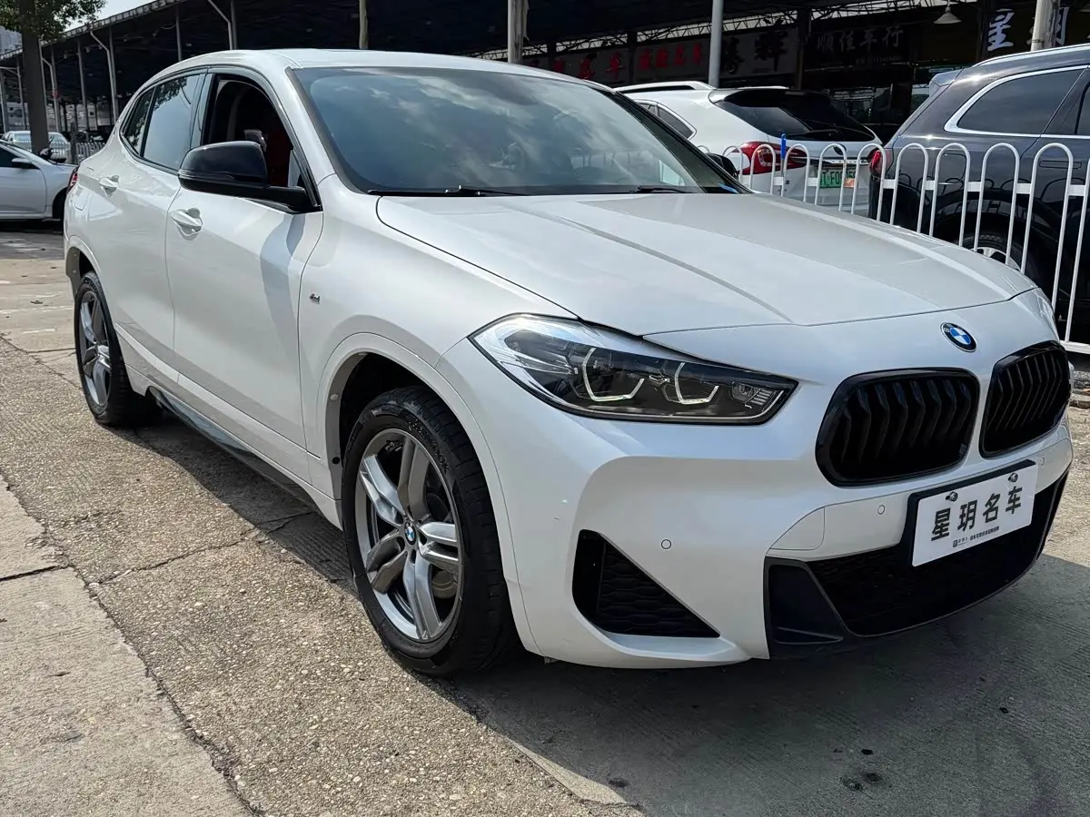 BMW X2 2023 — Фото 2/17