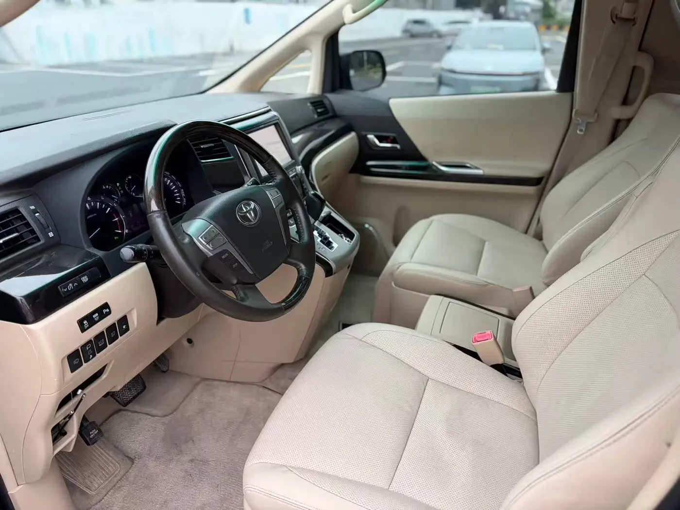 Toyota Alphard 2013 — Фото 6/11