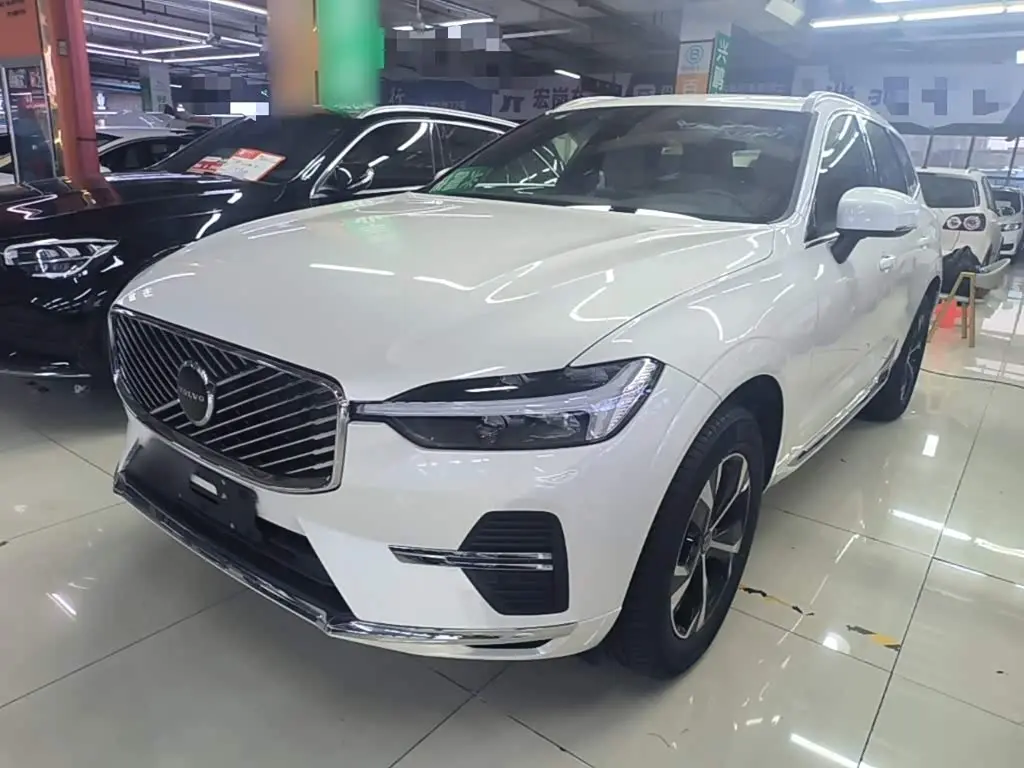 Volvo XC60 2026 — Photo 2/20