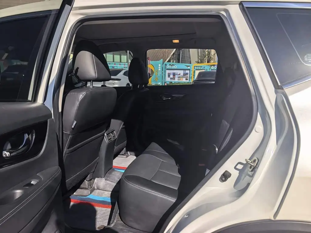 Nissan X-Trail 2023 — Şəkil 14/20