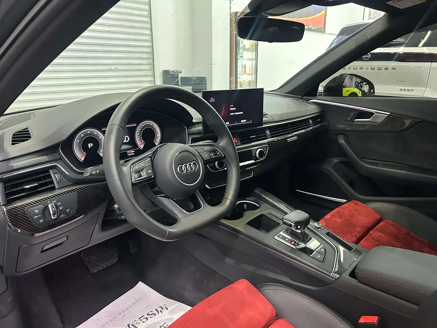 Audi A4L 2020 — Photo 8/14