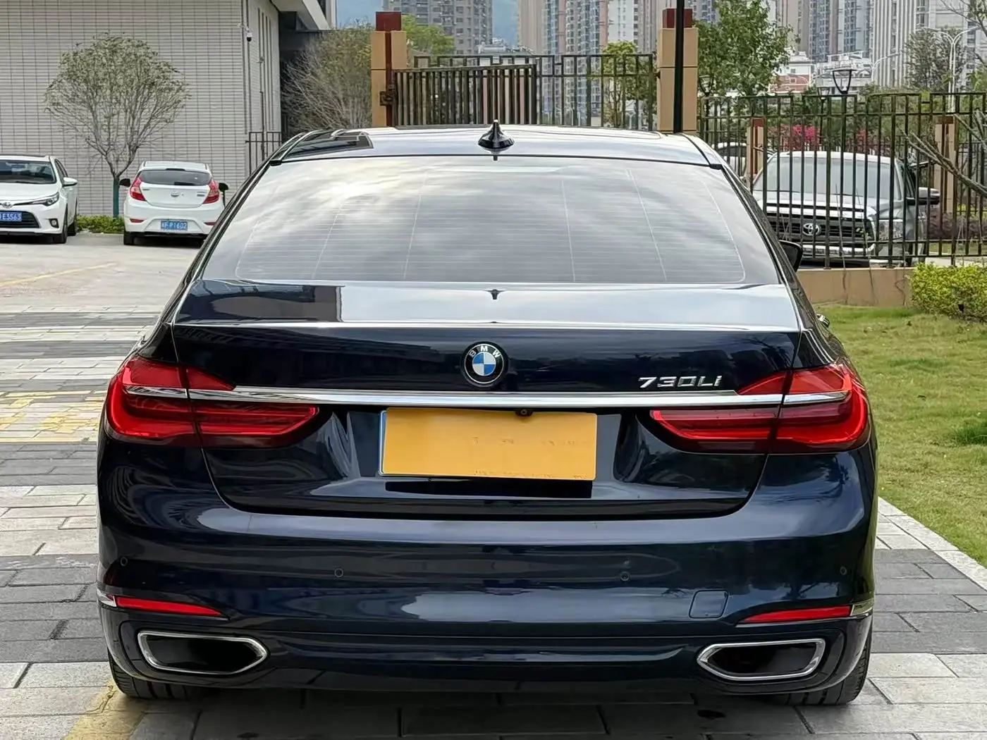 BMW 7 Series 2017 — Photo 5/9