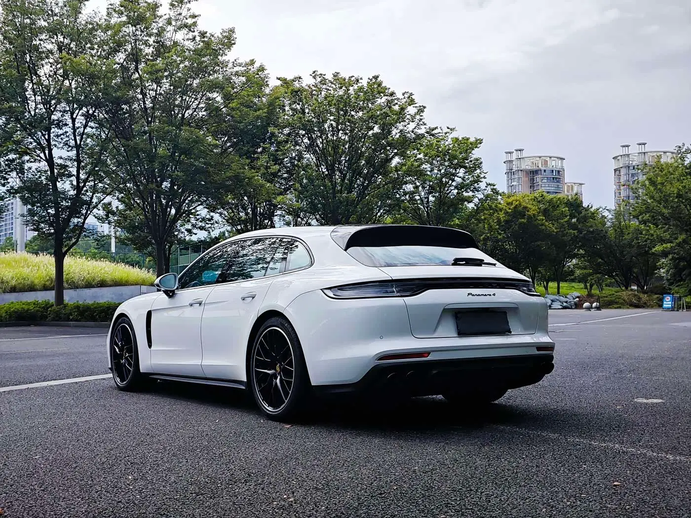 Porsche Panamera 2022 — Photo 4/17