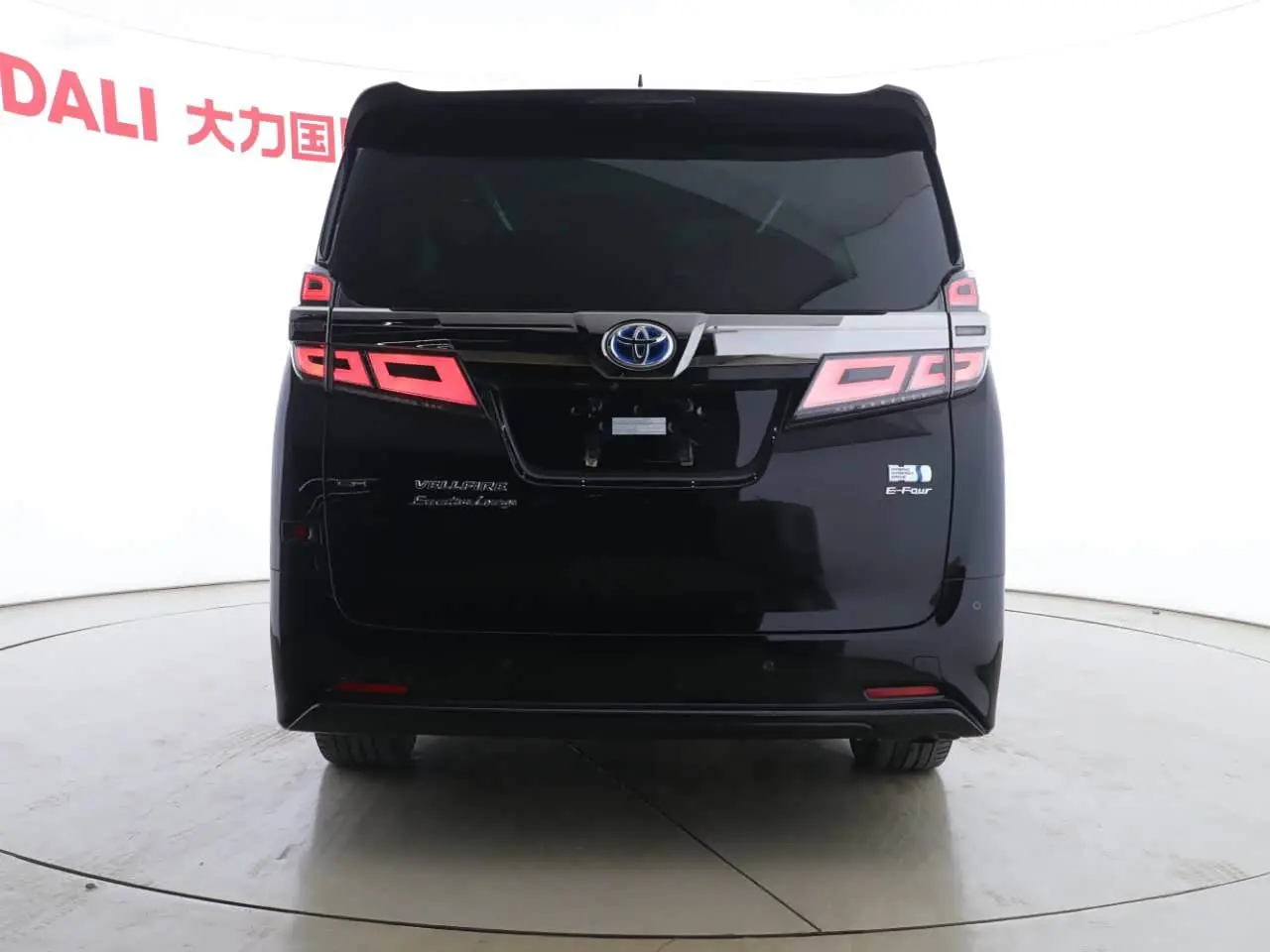 Toyota Vellfire 2022 — Photo 16/16