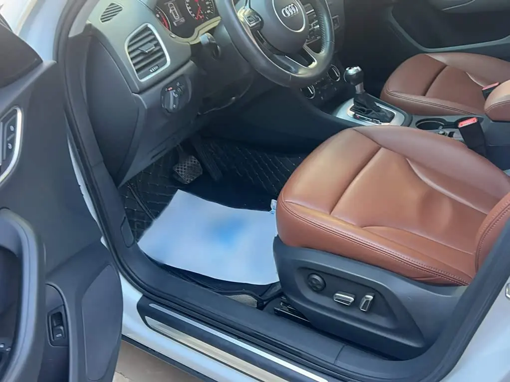 Audi Q3 2018 — Şəkil 9/11
