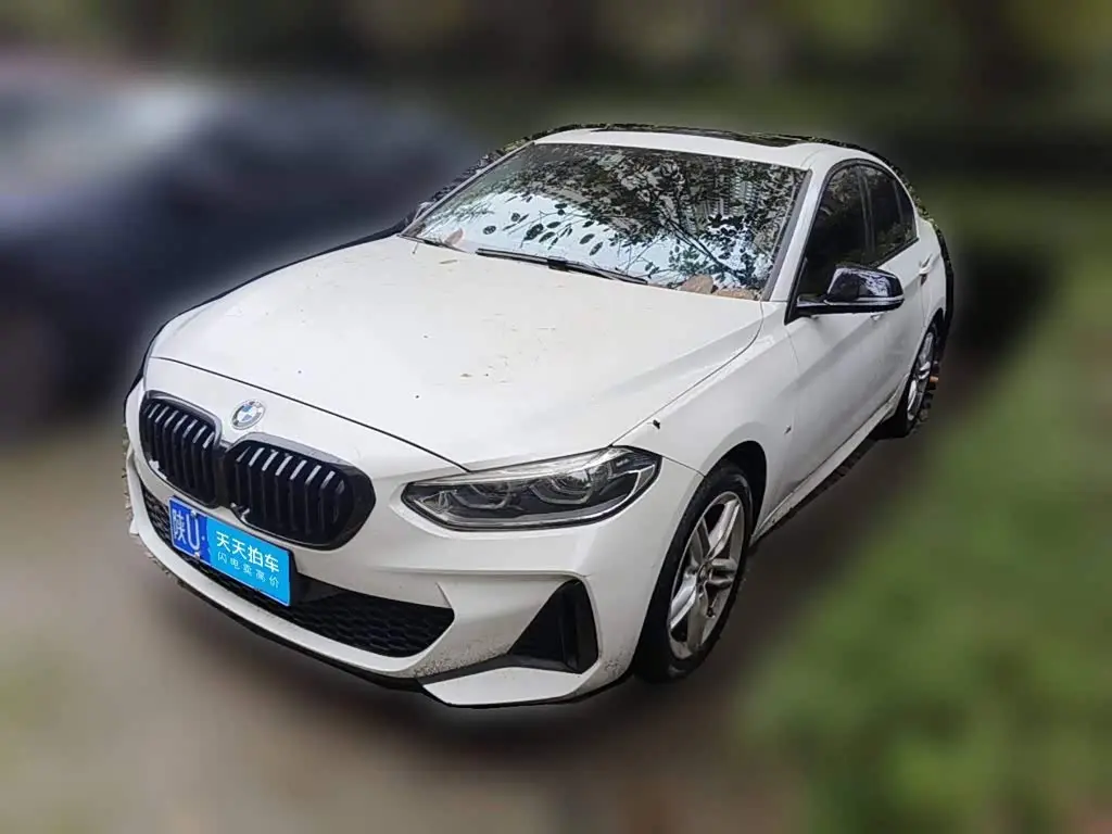 BMW 1 Series 2022 — Фото 1/13