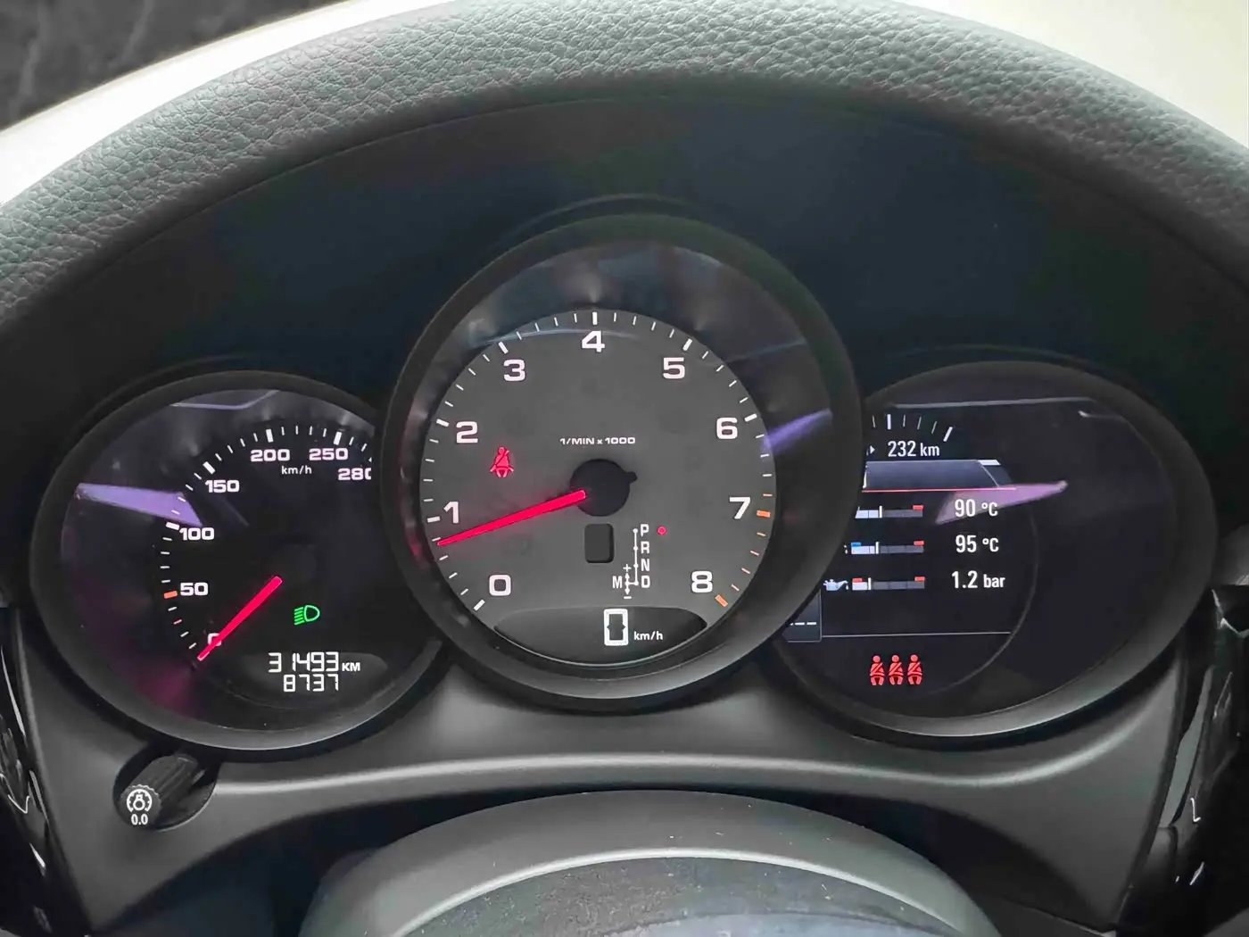 Porsche Macan 2021 — Photo 13/16