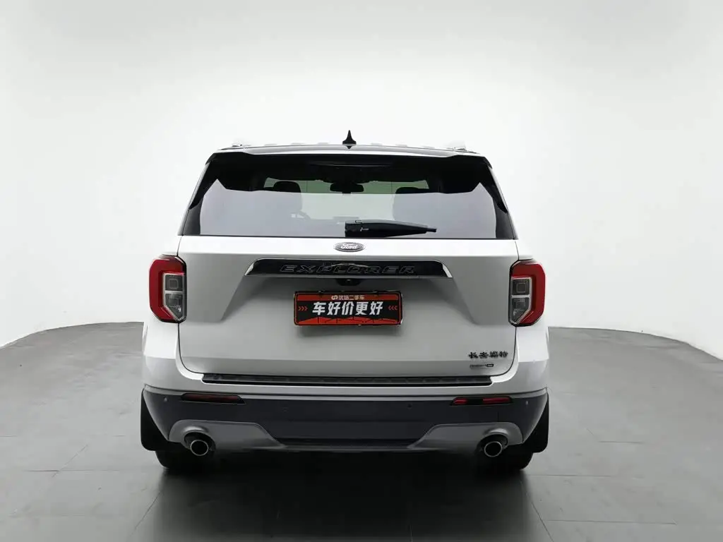 Ford Explorer 2021 — Photo 4/20