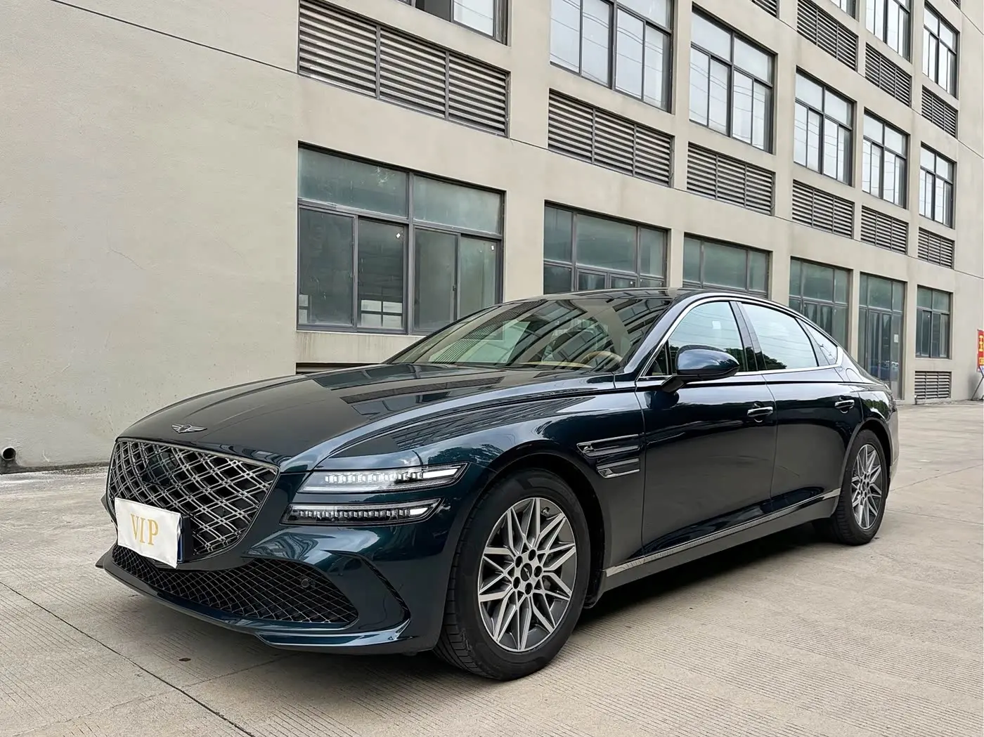 Genesis G80 2024 — Photo 1/13
