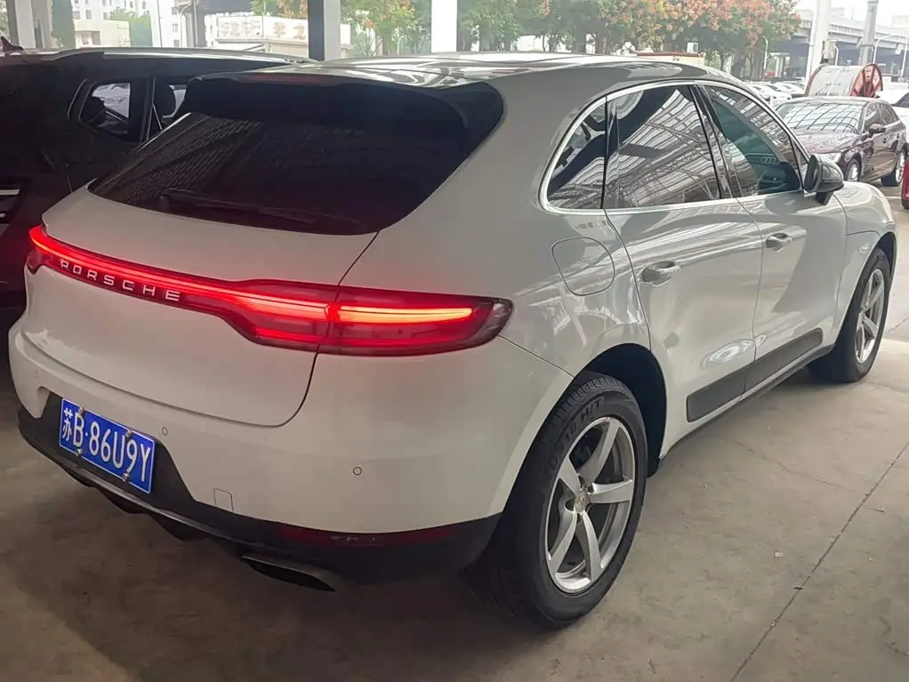 Porsche Macan 2019 — Photo 5/20