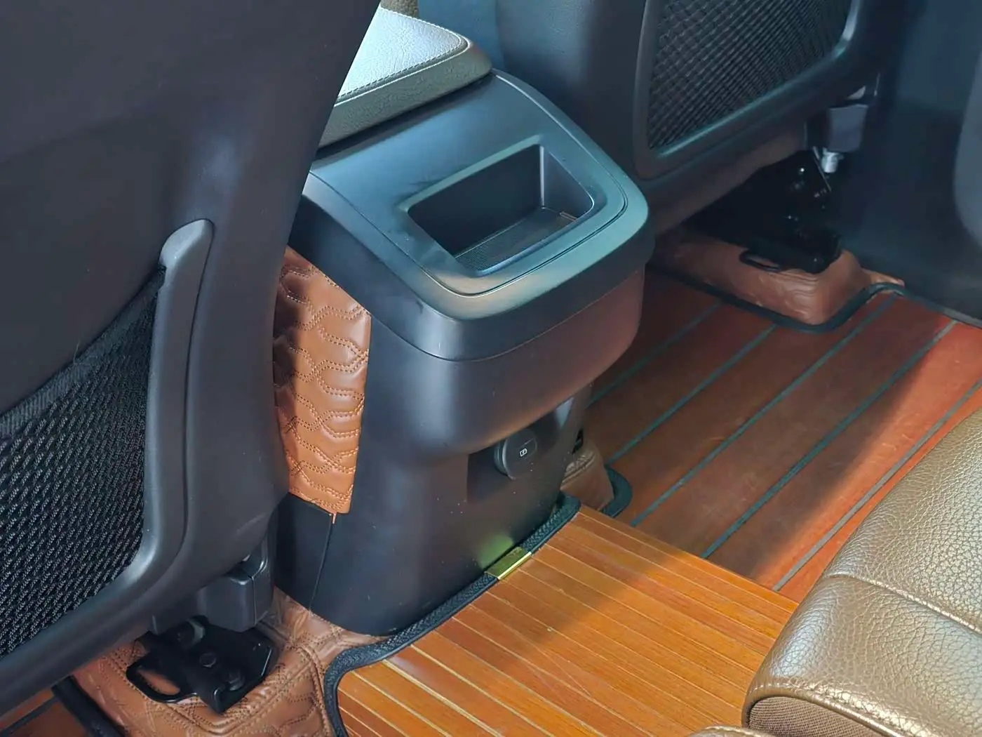 Volvo XC90 2020 — Photo 11/18