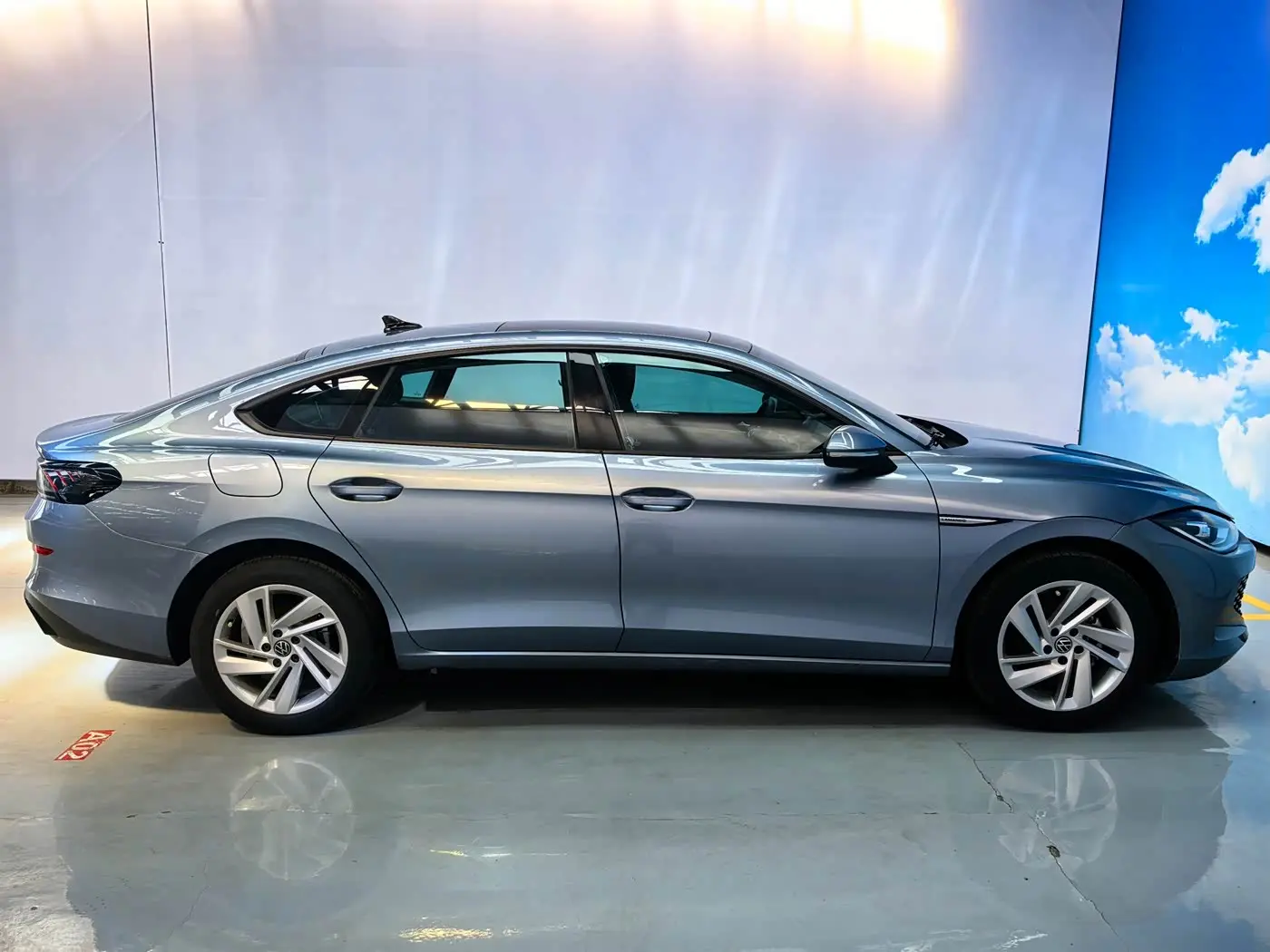 Volkswagen Lamando 2023 — Photo 7/20