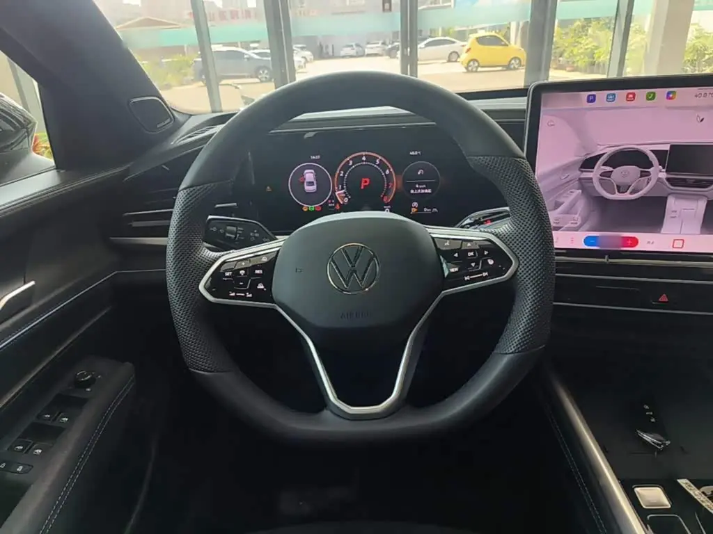 Volkswagen Passat 2025 — ფოტო 11/20