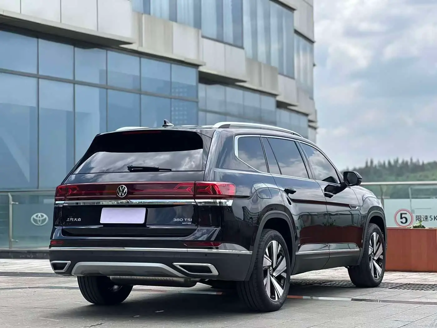 Volkswagen Teramont 2024 — Şəkil 13/20