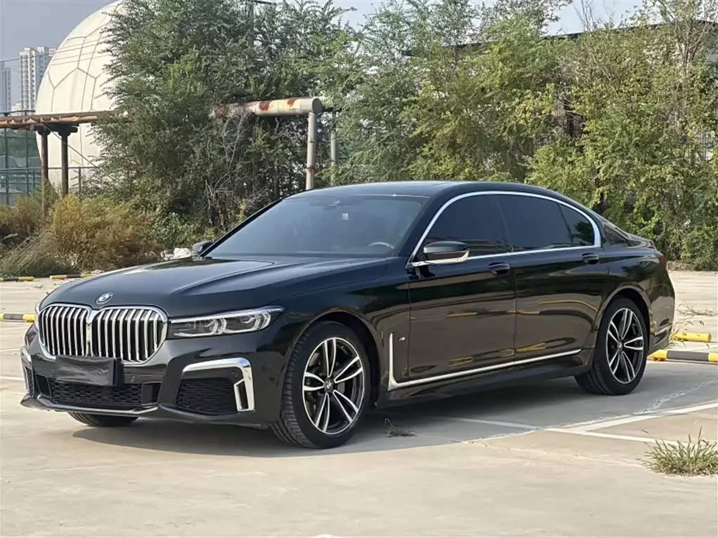 BMW 7 Series 2022 — Şəkil 2/11