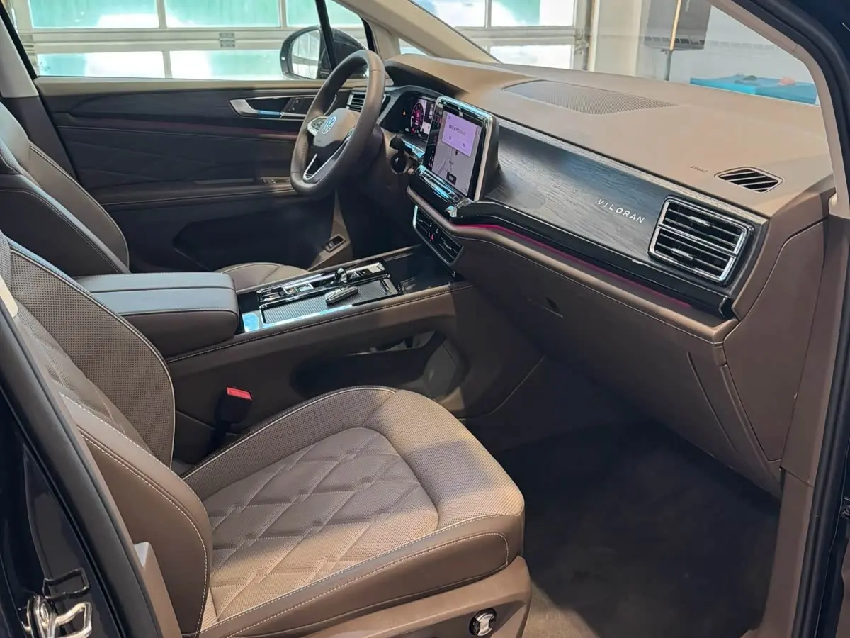 Volkswagen Viloran 2024 — Photo 8/15
