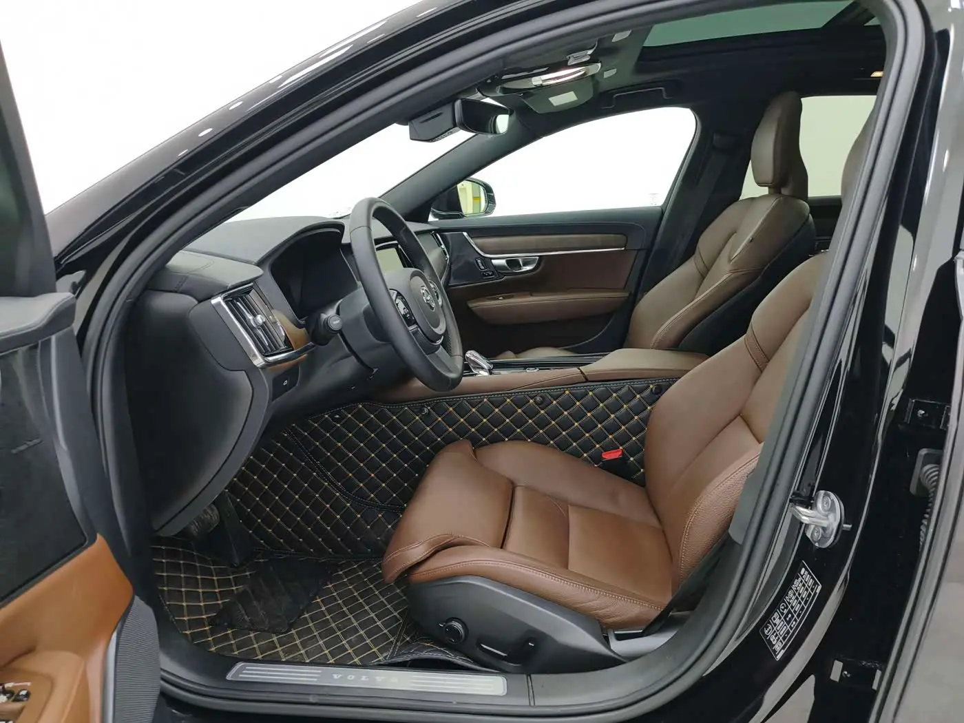 Volvo S90 2024 — Photo 9/20