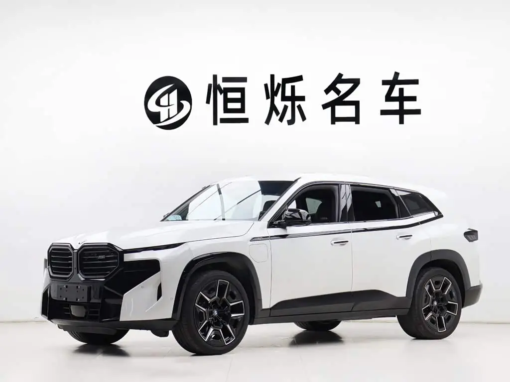 BMW XM, 2024