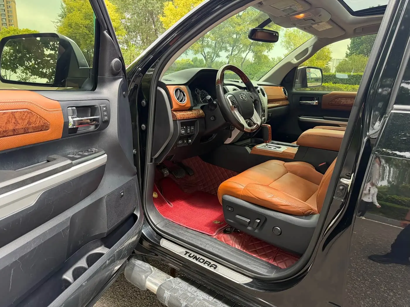 Toyota Tundra 2017 — Photo 7/14