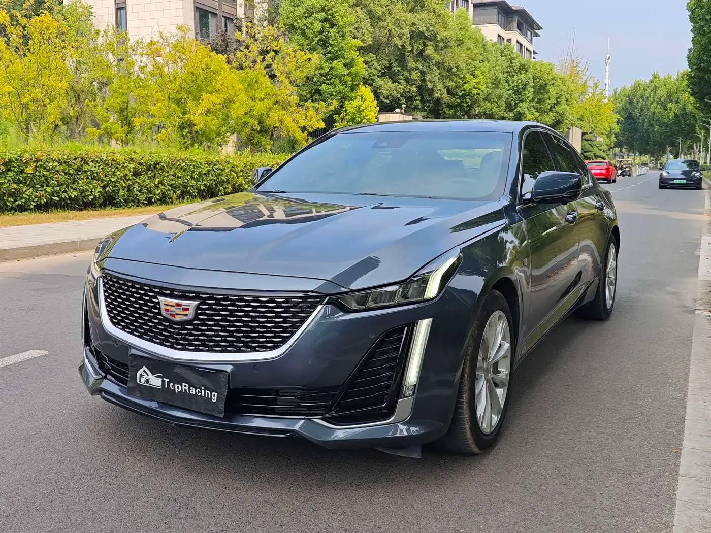 Cadillac CT5 2022 — Фото 1/17