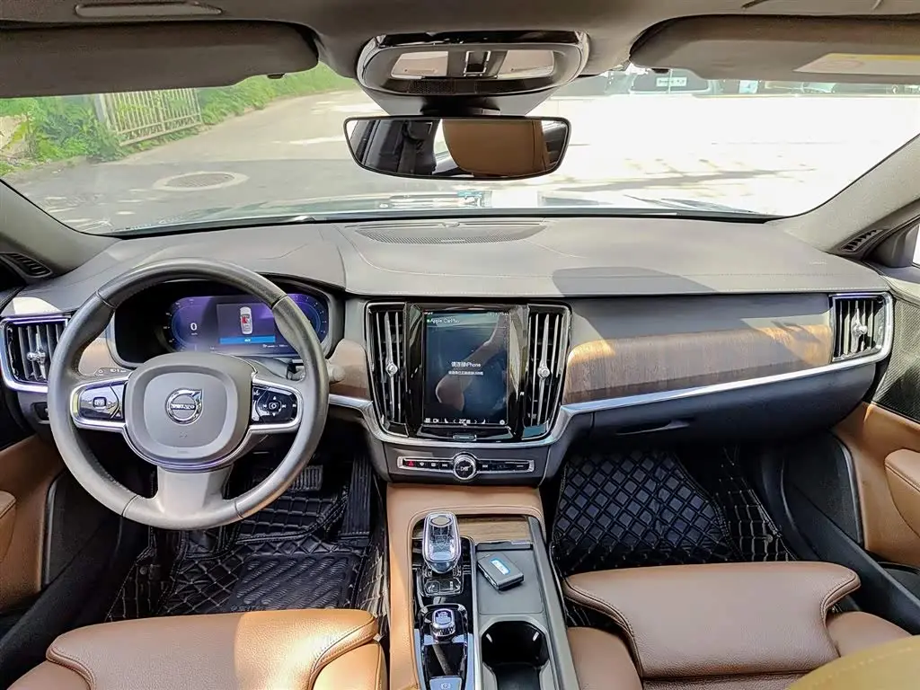 Volvo S90 2021 — Photo 10/11