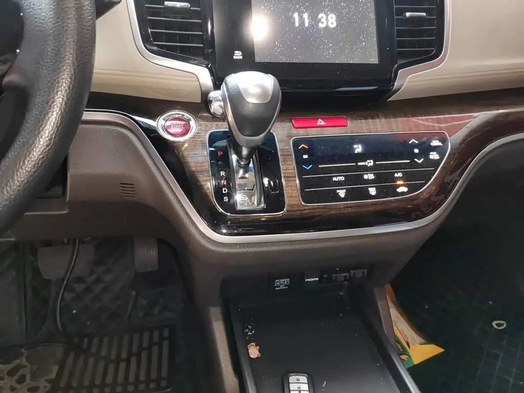 Honda Odyssey 2017 — Photo 14/20