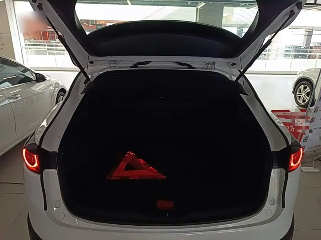 Mazda CX-4 2020 — Photo 19/20