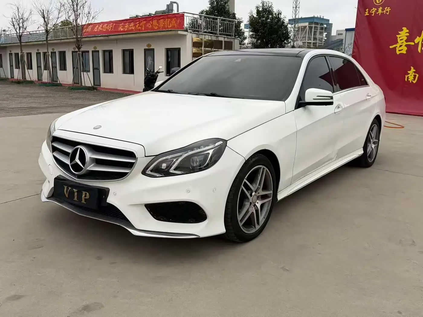 Mercedes-Benz E-Class, 2016