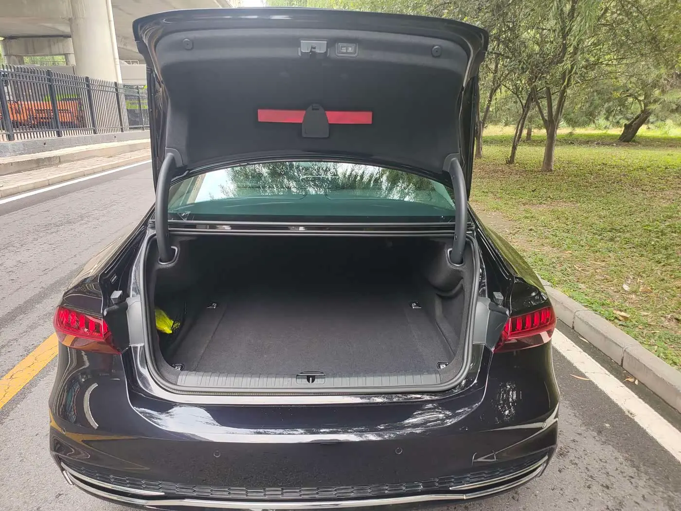 Audi A7L 2024 — Photo 15/15