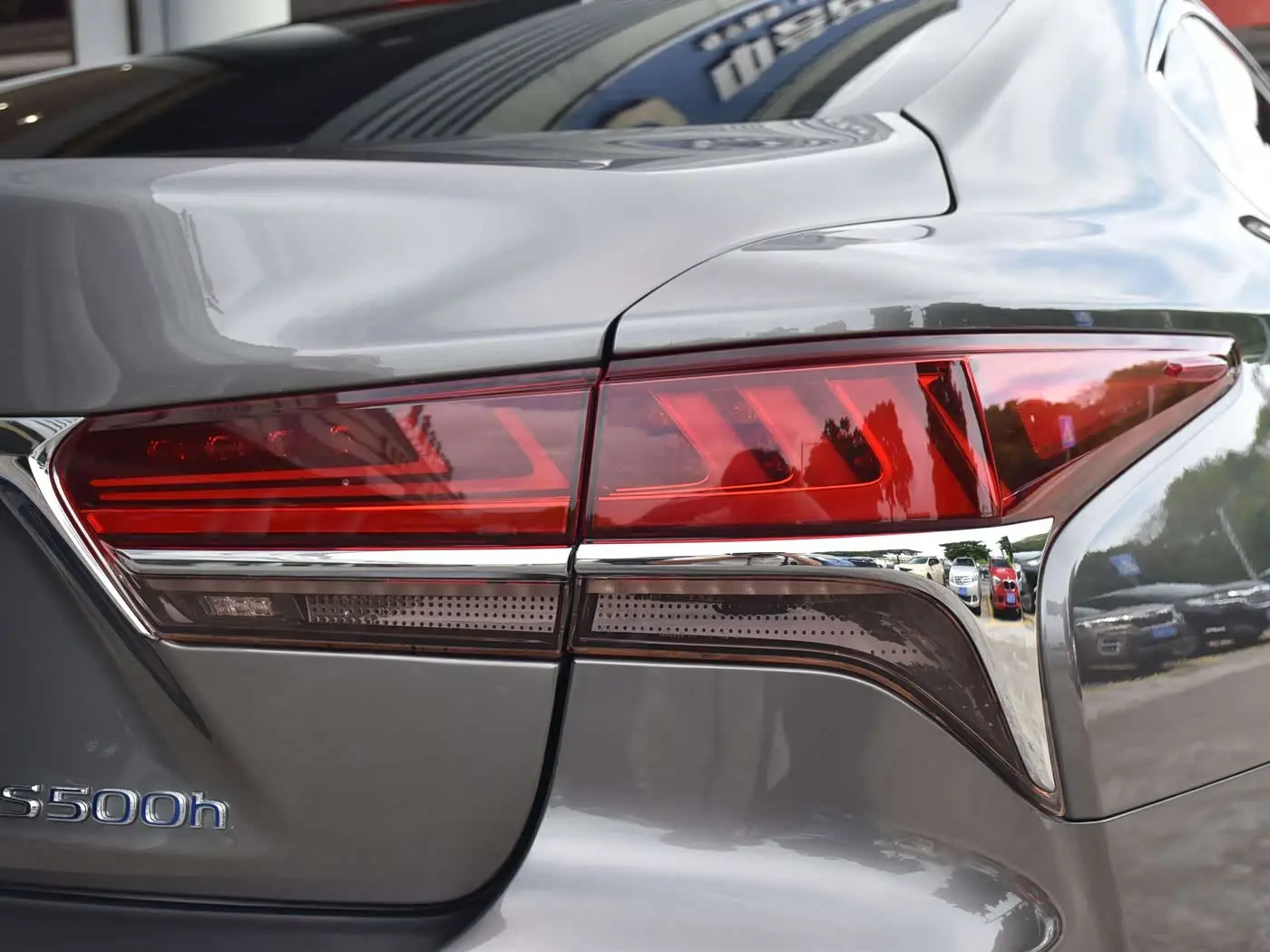 Lexus LS 2020 — Photo 20/20