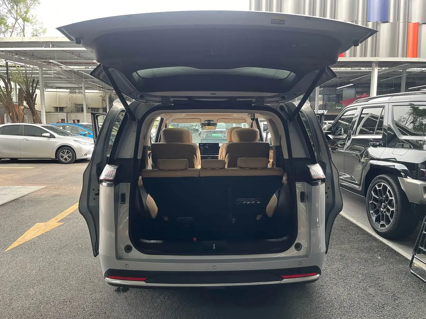 GAC Trumpchi Trumpchi E8 NEV 2024 — Şəkil 20/20
